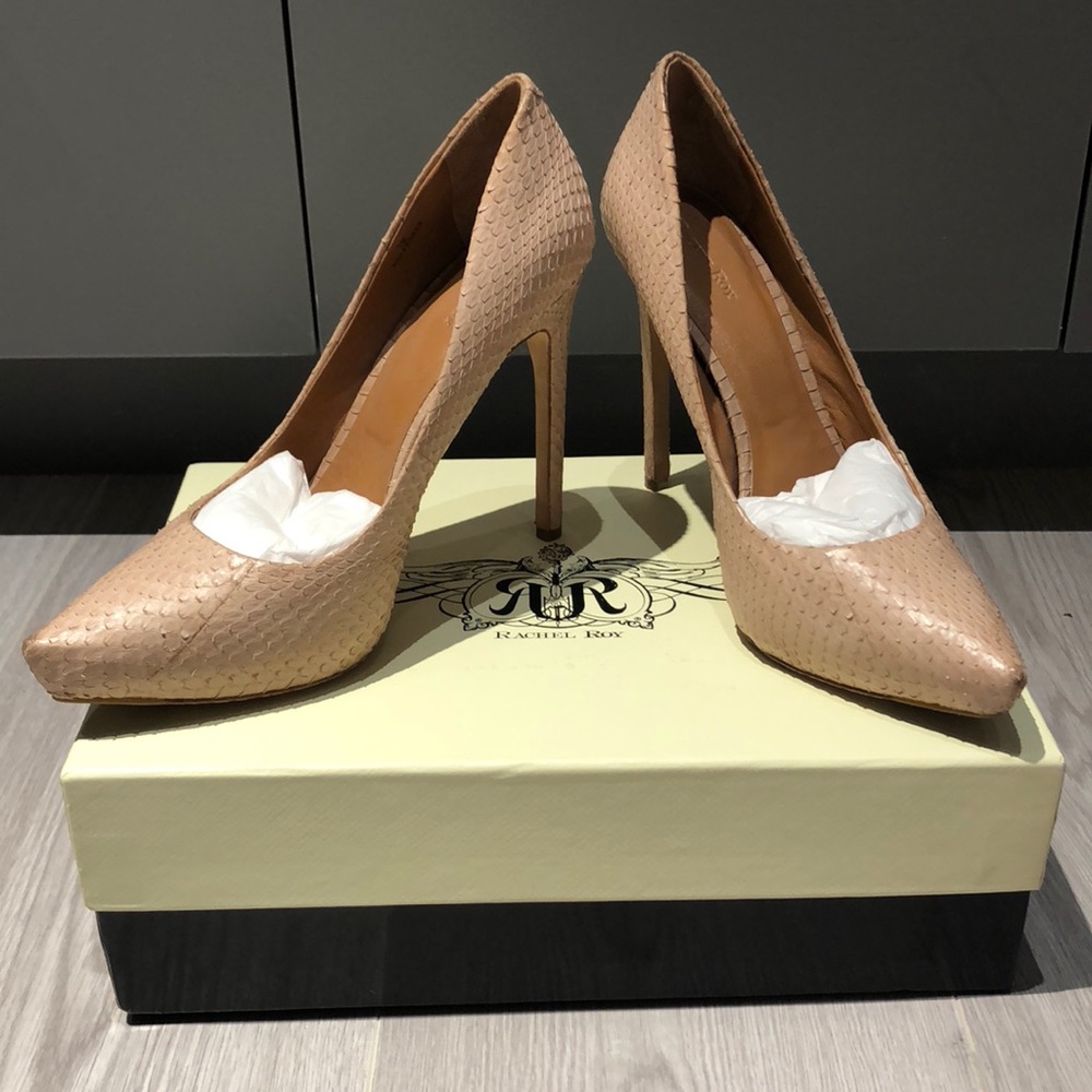 Rachel Roy size 7 nude pump